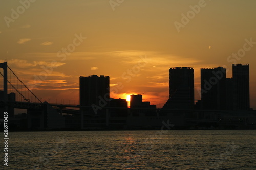 東京湾の夕日 © acchity