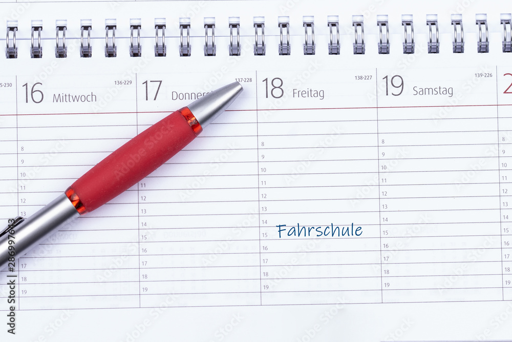 Termin für eine Fahrstunde in der Fahrschule Termin für eine Fahrstunde in der Fahrschule