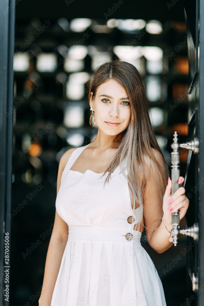 Light portraits of a woman in a restaurant. Beautiful girl blogger in the Park. Light portraits of a woman in a restaurant. Beautiful girl blogger in the Park.