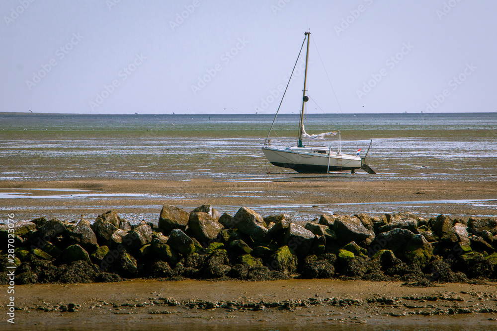 Φωτογραφία The Wadden Sea, with its fascinating interplay of high and low tide or in other