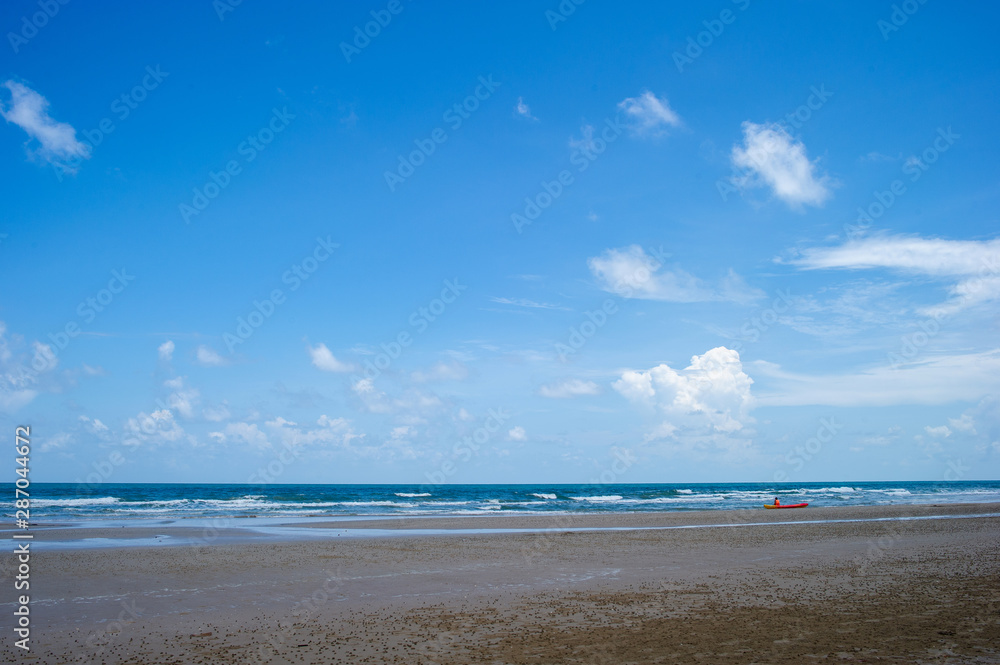 The sea and the blue sky, clean white sky, beautiful in nature