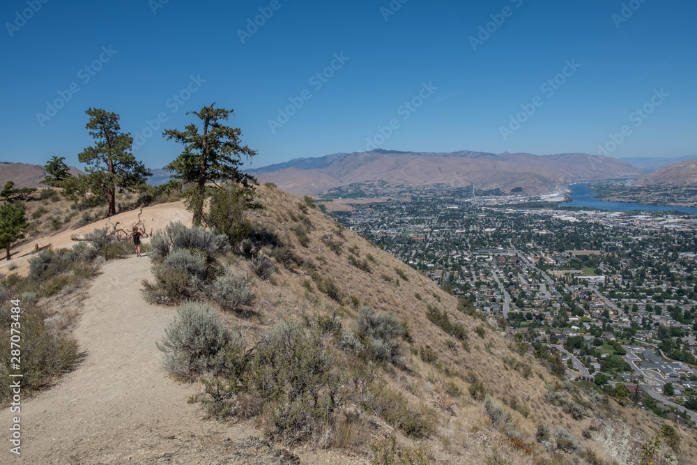 Wenatchee Valley looking north from top of Saddle Rock hike