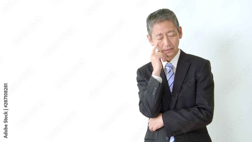 悩む男性 悩む男性