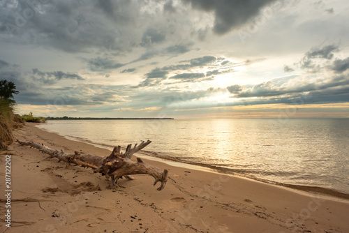 Fotografie Saginaw Bay Beach at Dusk