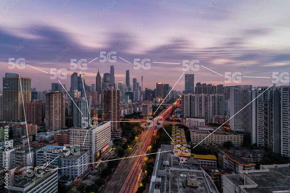 Fototapeta premium 5G technology concept with cityscapes background