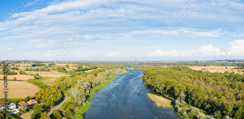 La rive droite de la Loire à proximité de Nevers