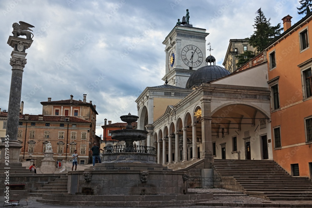 Fototapeta premium Udine, città d'arte del Friuli, Italia