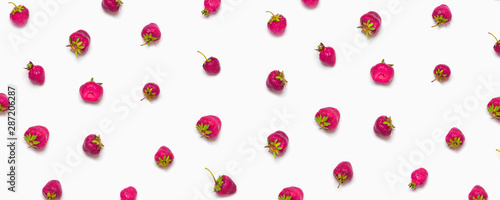 Pattern of strawberrys on white ground.