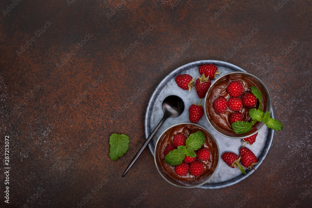 chocolate mousse with raspberries - obrazy, fototapety, plakaty 
