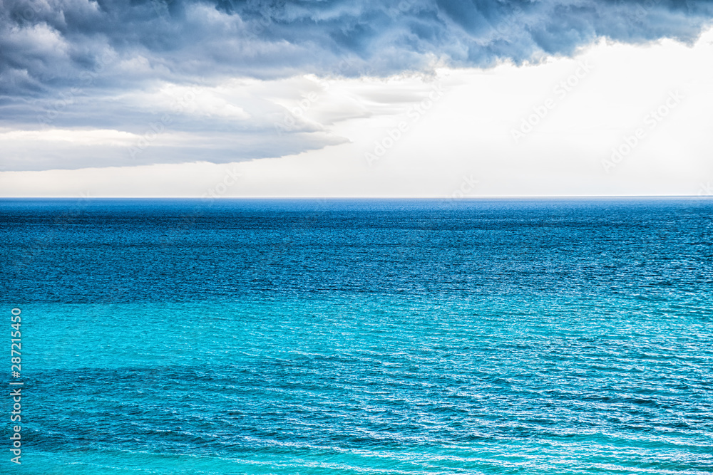 Obraz premium Storm clouds over the sea