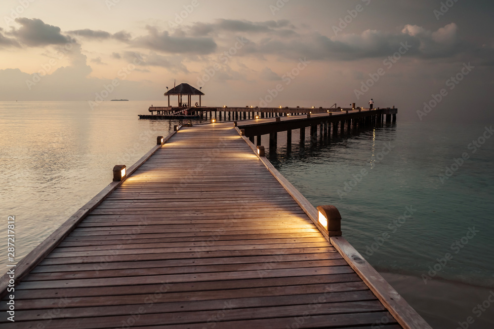 Obraz premium Molo na Malediwach