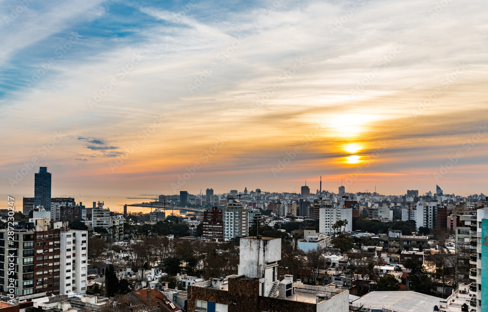 Fototapeta premium Sunset in Montevideo (the capital of Uruguay, South America)