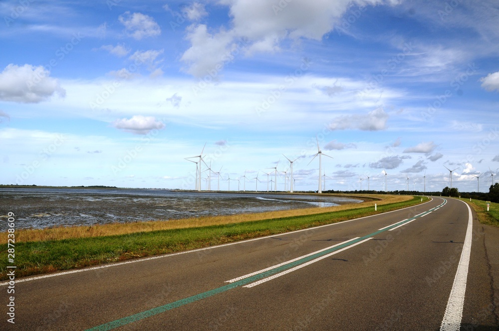 Estuaire de l’Escaut – Parc à éoliennes (Zélande- Pays-Bas) Estuaire de l’Escaut – Parc à éoliennes (Zélande- Pays-Bas)