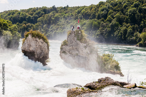 Rheinfall, Rhein, Wasserfall, Rheinfallbecken, Felsen, Neuhausen, Fluss, Rheinfallfelsen, Schaffhausen, Sommer, Schweiz photo