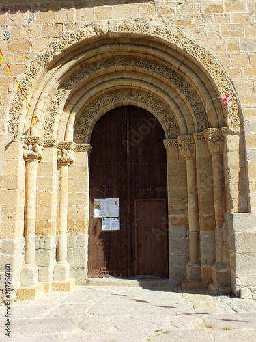 Iglesia de San Segundo en Ávila photo