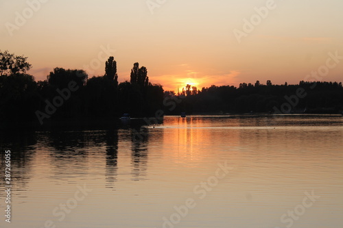 lake sunset 