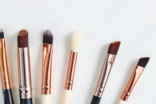 face makeup brushes set