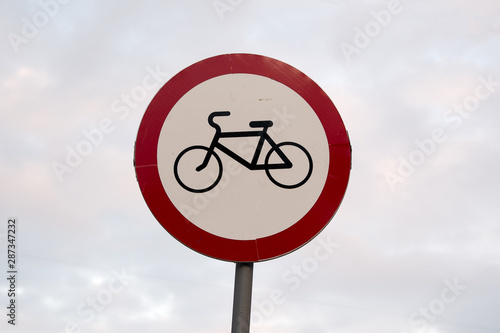 Traffic sign for bicycles is prohibited