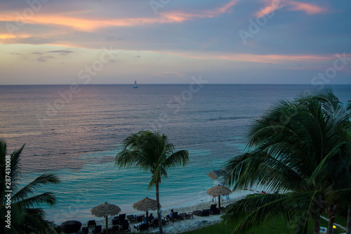 Fototapeta Naklejka Na Ścianę i Meble -  Colorful sunset over caribbean turquoise ocean