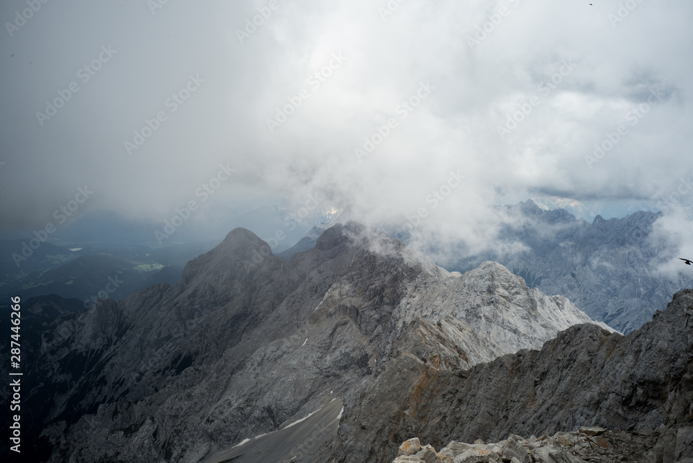 zugspitze alpen alpin wanderung wandern ausblick bergblick outdoor