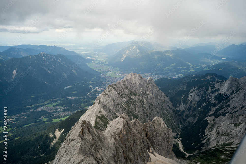 Zugspitze Gipfel wandern wanderung hike hiking outdoor trekking
