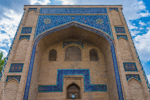 Fassade Kaffal-Schaschi Mausoleum, Taschkent, Usbekistan photo