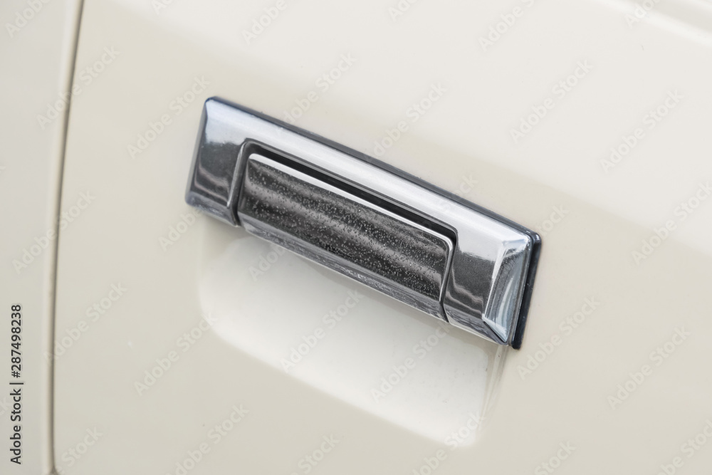 古い車のドアハンドル Old car door handle (door knob) 古い車のドアハンドル Old car door handle (door knob)