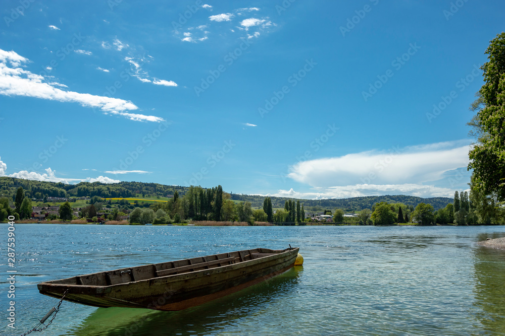 Naklejka premium Pontoniere boat on lake Constance