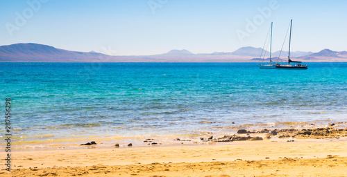 Obraz na płótnie paradise beach at La Graciosa Island with view on Lanzarote, Canary Islands, Spain w salonie
