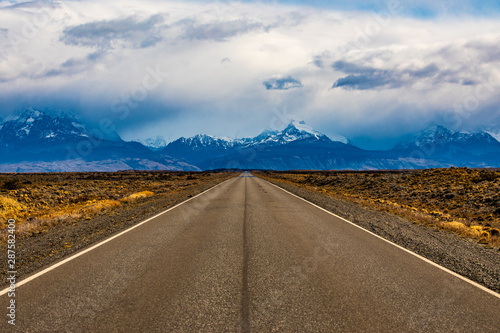 El Chalten patagonia road