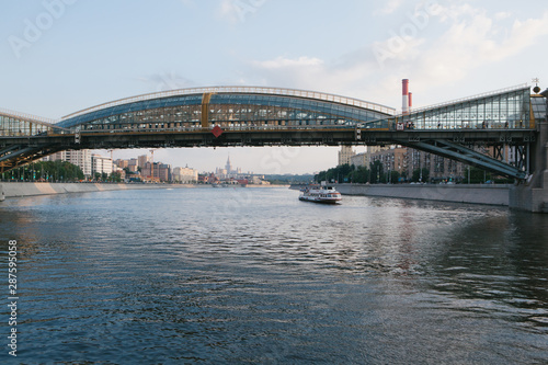 Bridge Over the Moskva River © Luis Sandoval M.