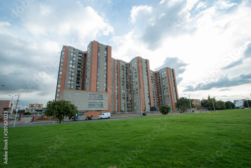 Bogota colombia arquitectura fachadas interiores espacios 360 edificios