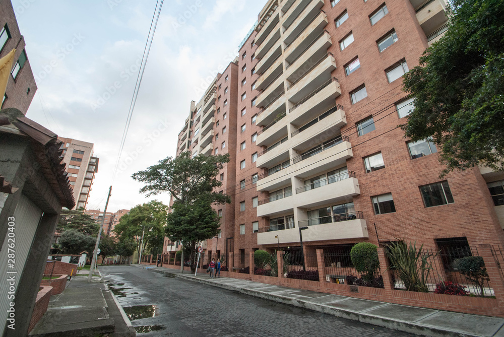 Bogota colombia arquitectura fachadas interiores espacios 360 edificios