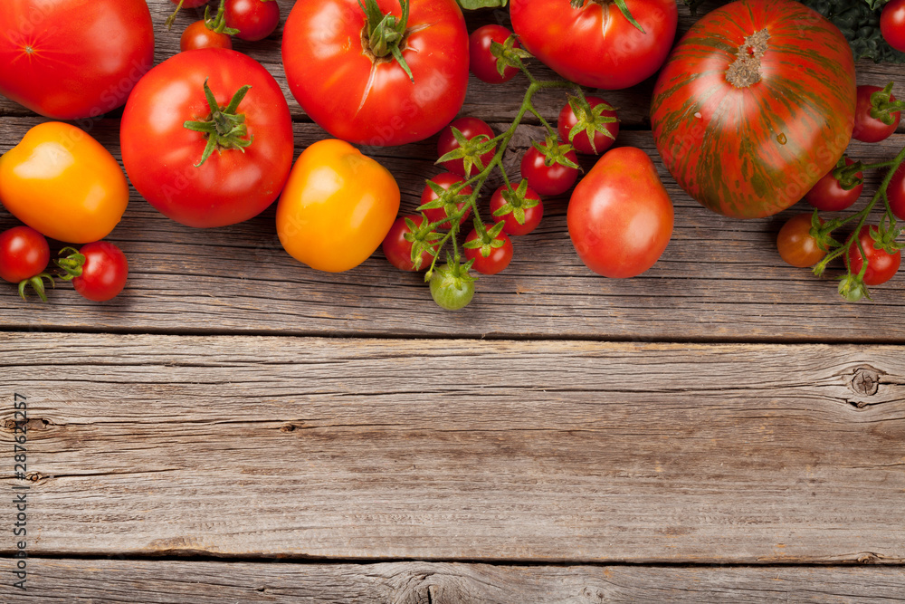 Fresh garden tomatoes Fresh garden tomatoes