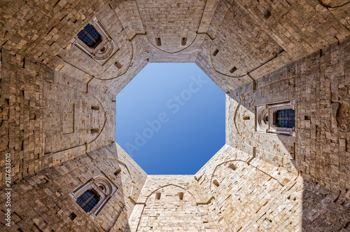 Obraz na płótnie Castel del Monte w salonie