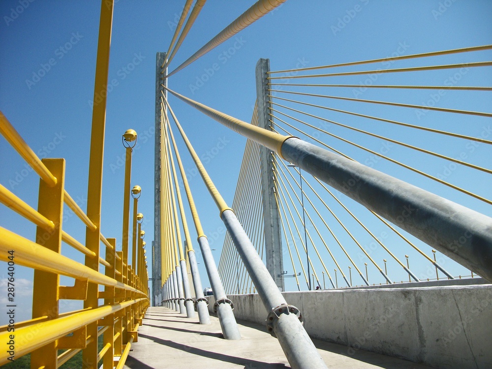 Obraz premium bridge over river