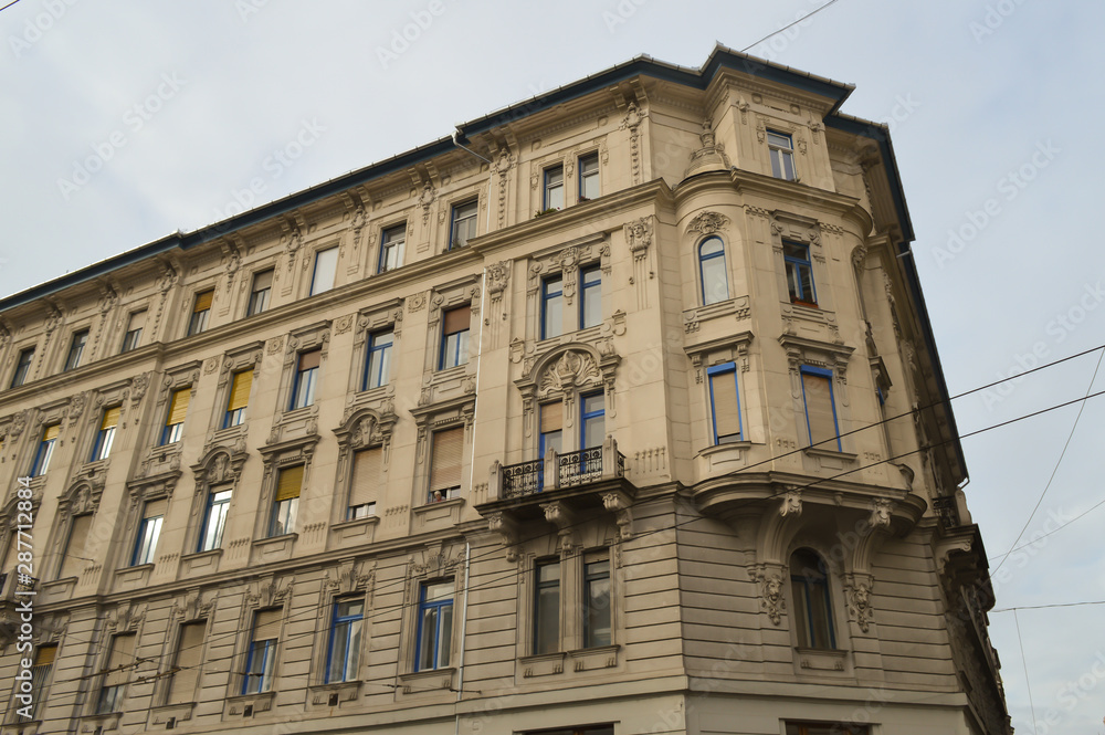 Walking on Wesselényi street in Budapest on December 31, 2017.