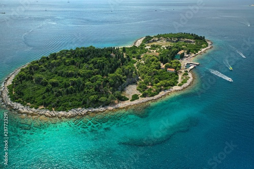 island in the sea