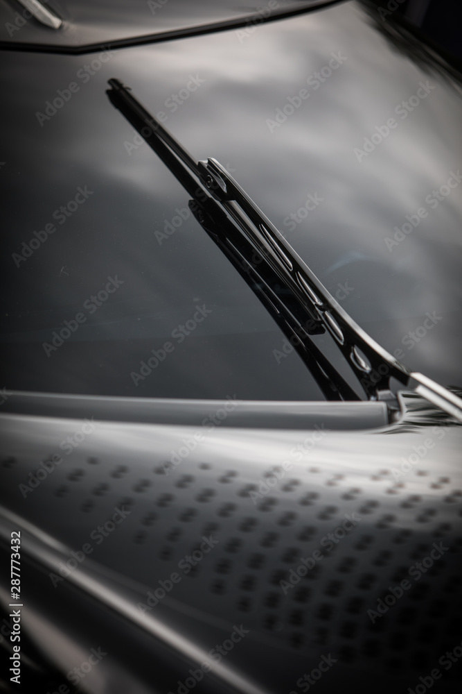 Modern car windscreen wipers - obrazy, fototapety, plakaty 