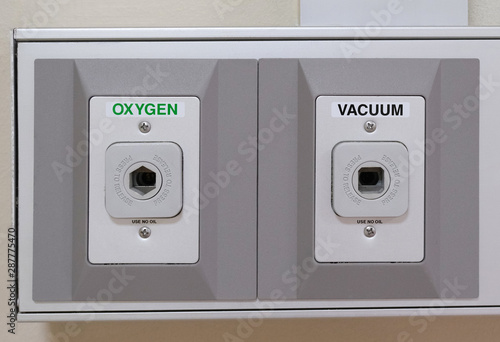 oxygen and vacuum port