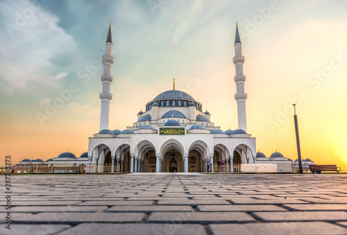 sharjah-new-mosque-w-dubaju
