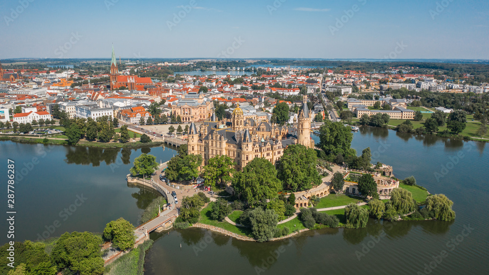 Aerial view of Schwerin Castle - obrazy, fototapety, plakaty 