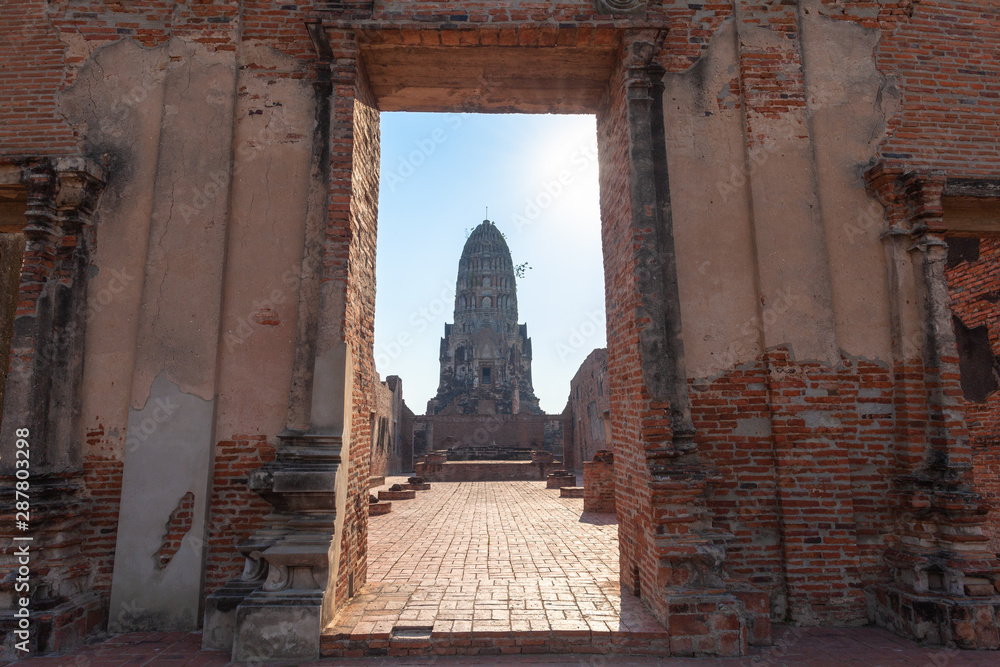 Wat Ratchaburana was built following Khmer design concepts. .Its design resembles the early mountain temples of Angkor.. The monastery faces East.Wat Ratchaburana is in the Ayutthaya Historical Park.
