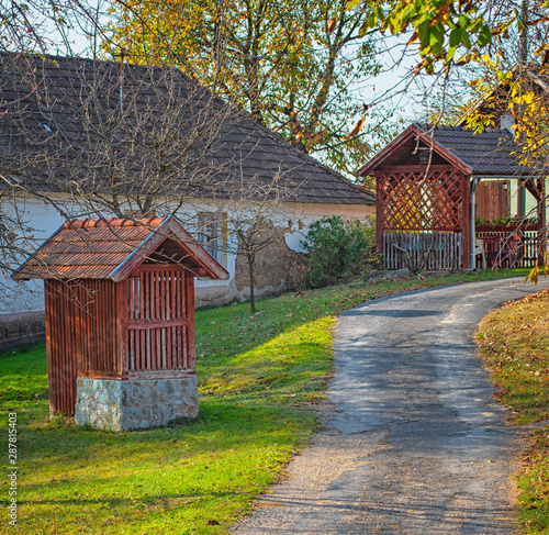 Traditional countryside hou...