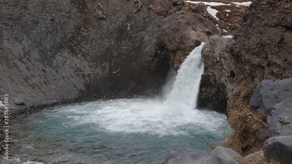 Naklejka premium El Yeso waterfall, in the Cajon del Maipo, Chile
