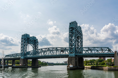 Around New York Manhattan, view from East river and Harlem river