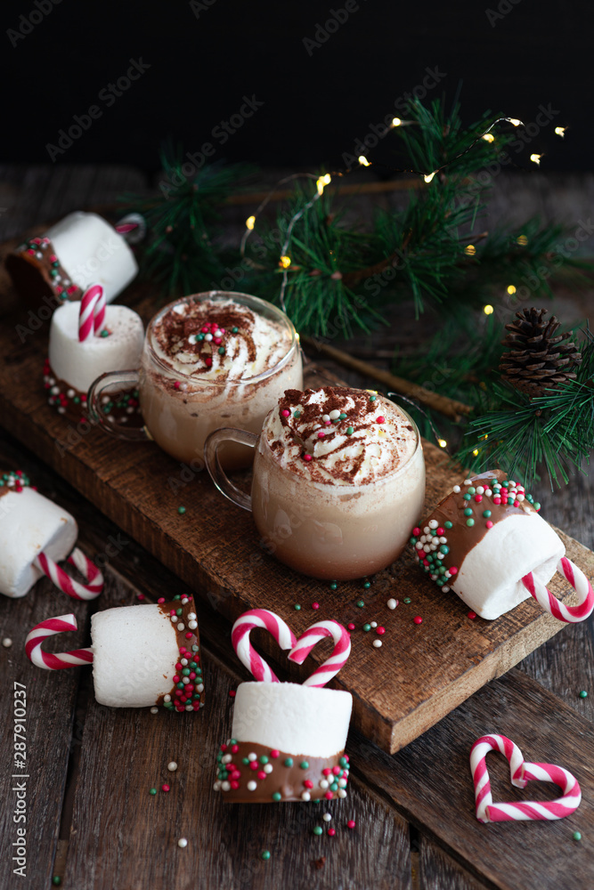 Heisse Schokolade und Marshmallows Heisse Schokolade und Marshmallows