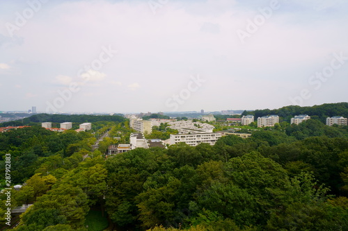 高層棟から見たグリーンヒル寺田団地 © マチ