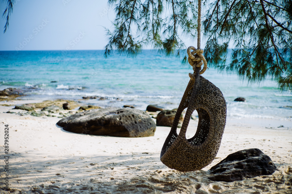 Fototapeta premium Beautiful beach and tropical sea with blue sky at Koh Kood Thailand