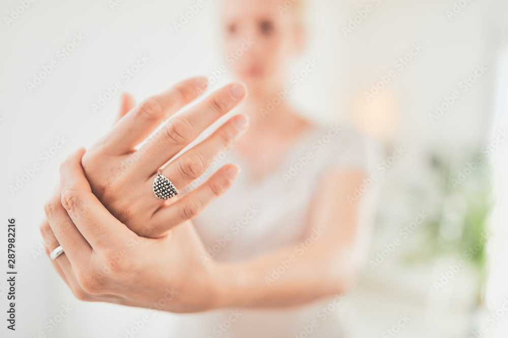 Hand, wrist, arm, thumb, fingers and other injury / arthritis problems. Hand, wrist, arm, thumb, fingers and other injury / arthritis problems.